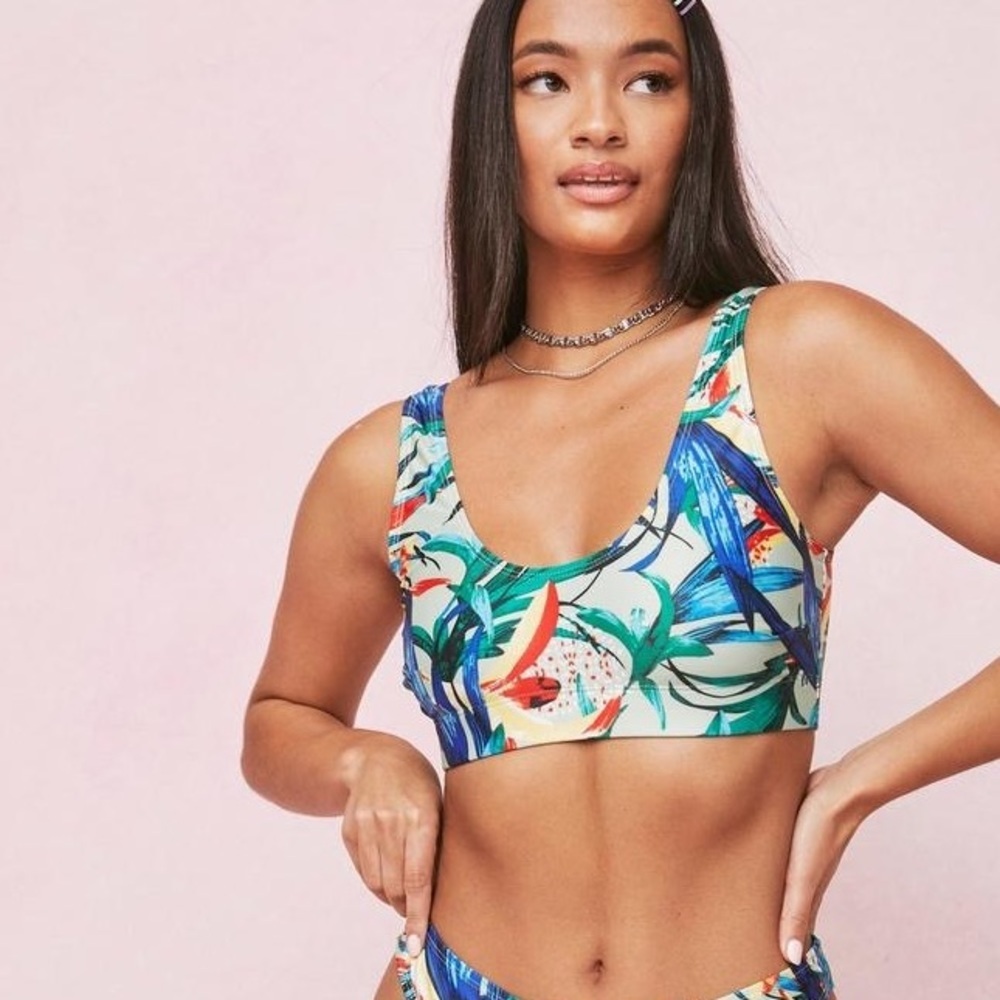 Nasty Gal Tropical Light Blue High Leg Bikini TOP‎ ONLY, Size 6, NWT